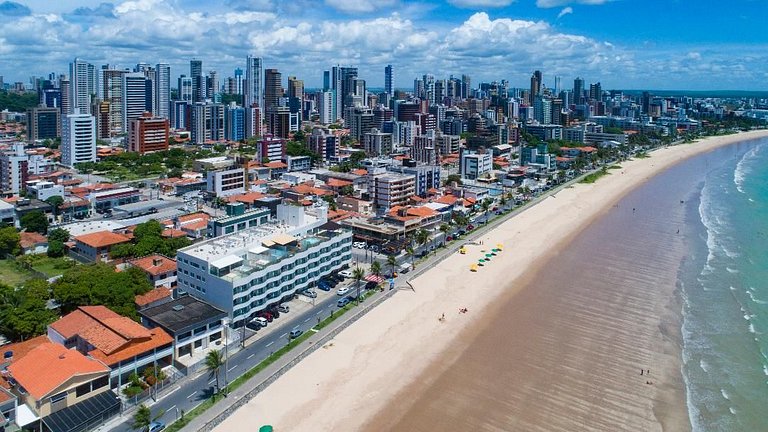 Manaíra Palace 404 - Flat com Vista Mar e Varanda.