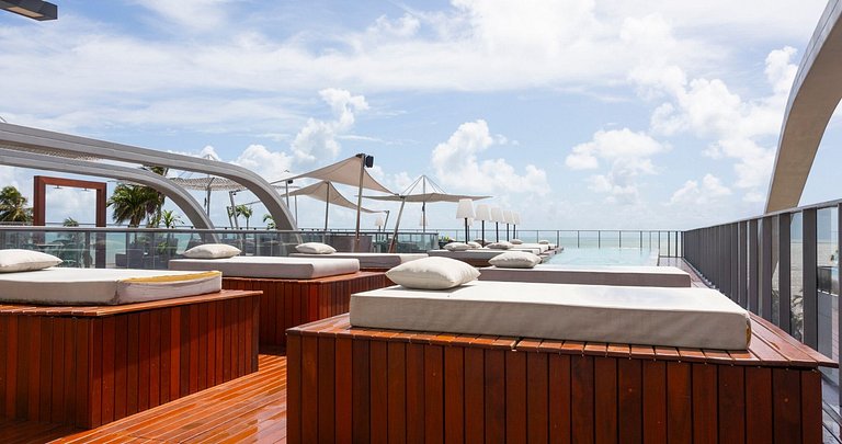 Setai Yacht Luxo / com garden