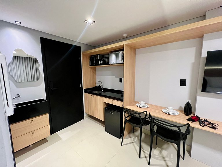 AM 202 - Studio Pé na Areia / Lindo e Confortável.