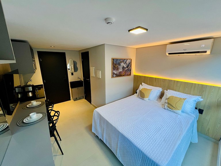 AM 104 - Studio Pé na Areia / Estilo Único