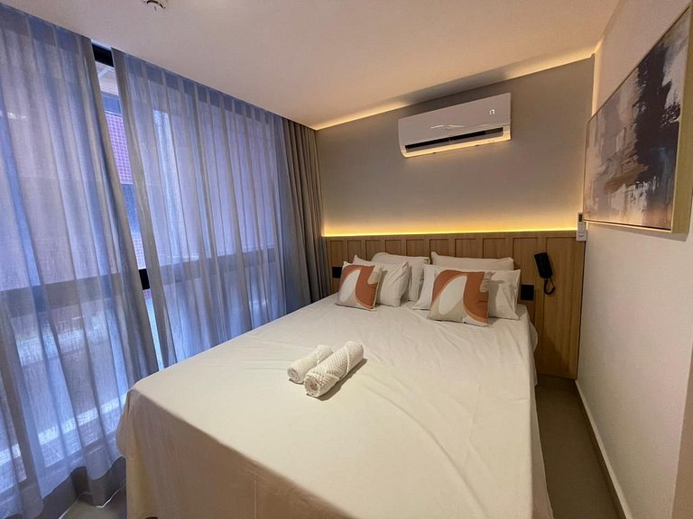 AM 113 Lindo Studio premium, Pé na Areia no Bessa.