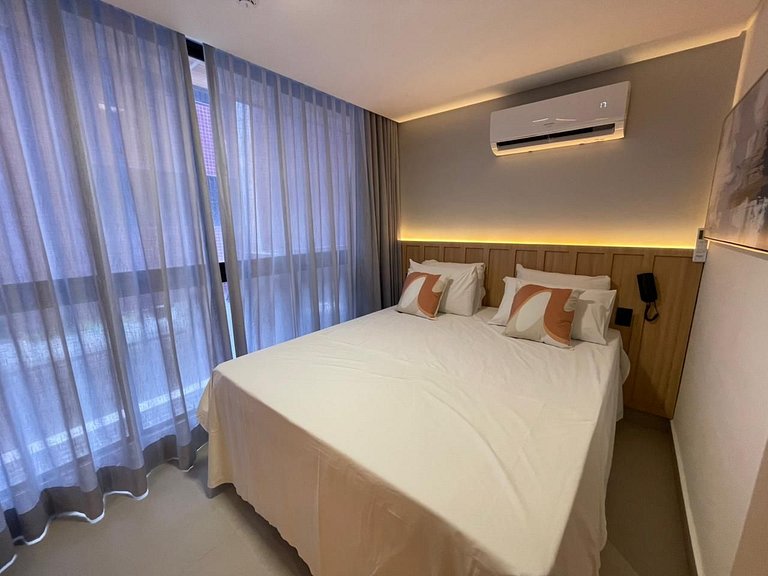 AM 113 Lindo Studio premium, Pé na Areia no Bessa.