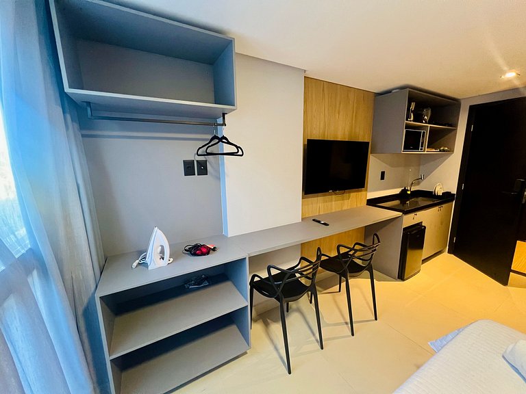 AM 106 - Lindo Studio Moderno e Completo no Bessa.