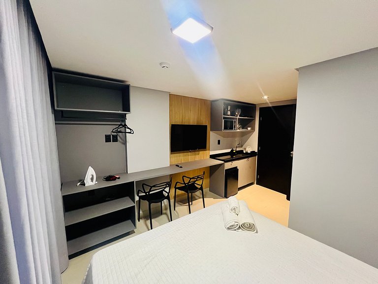 AM 106 - Lindo Studio Moderno e Completo no Bessa.