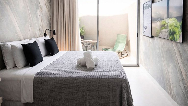 Setai Yacht / com Garden